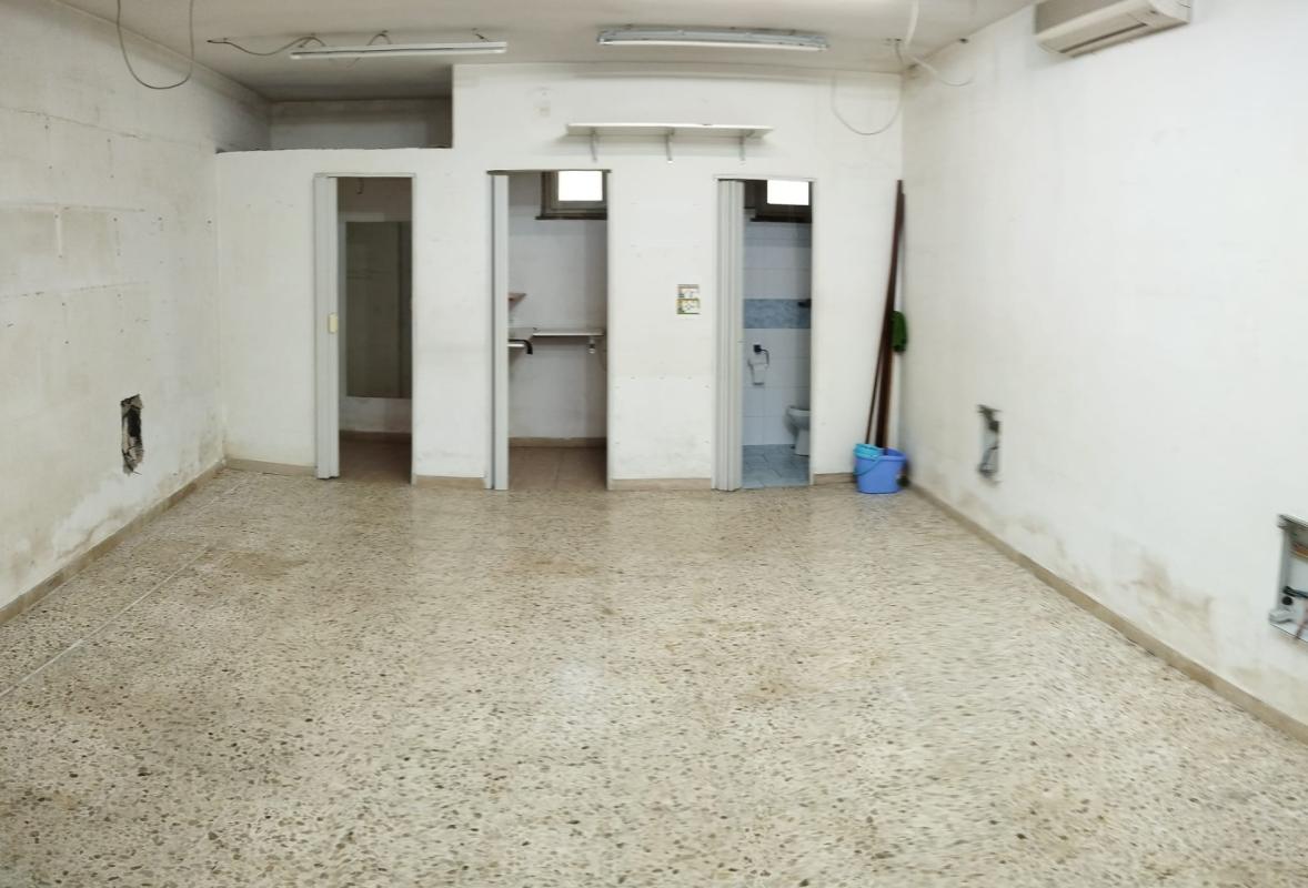 Locale commerciale-1